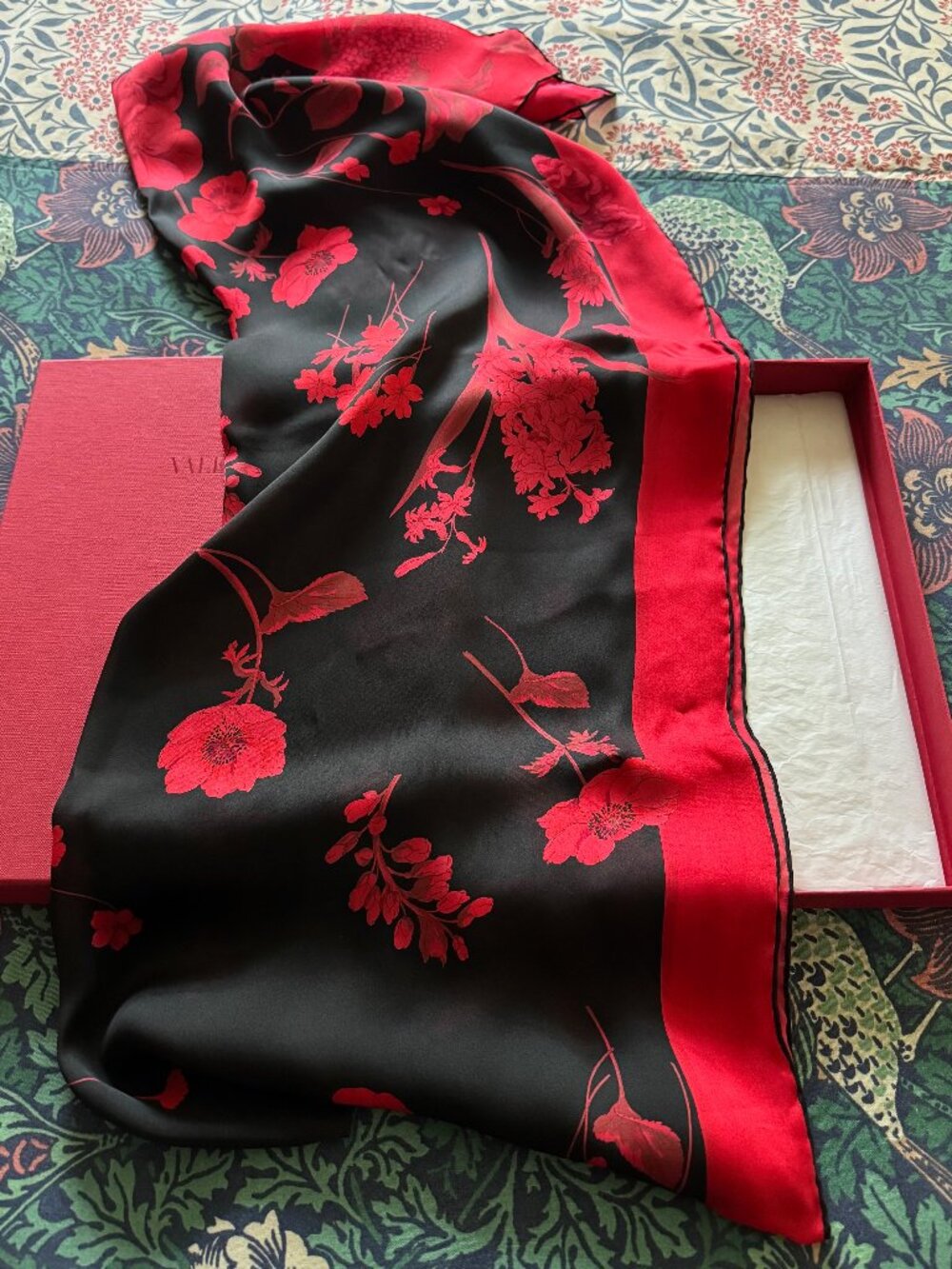 Red and Black Silk Valentino Floral Scarf in Original Box - Picture 4 of 13